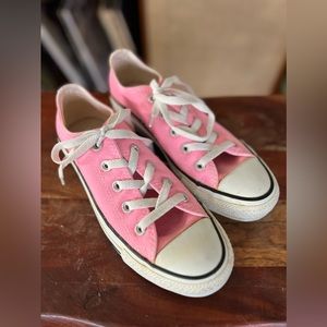 Pink Converse All Star